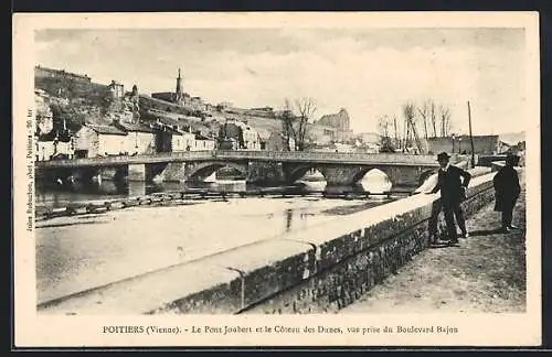 AK Poitiers, Le Pont Joubert et le Coteau des Dunes, vue prise du Boulevard Bajon