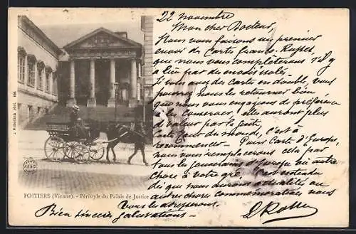 AK Poitiers, Péristyle du Palais de Justice avec calèche et passants