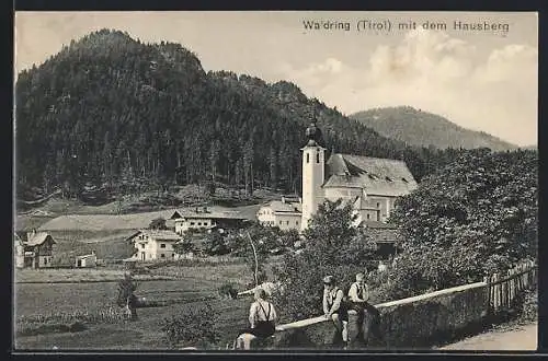 AK Waidring, Ortsansicht mit dem Hausberg