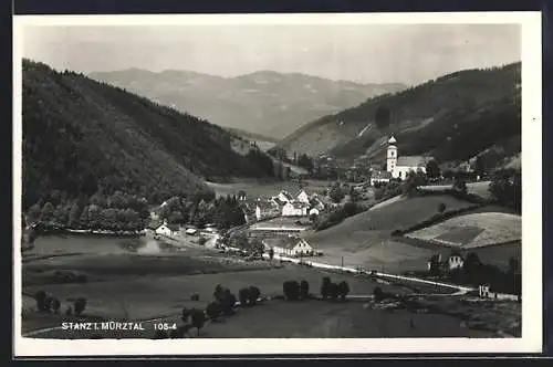 AK Stanz im Mürztal, Blick auf den Ort, in der Ferne Berge