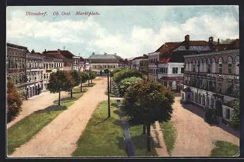 AK Uttendorf /Ob. Oest., Blick auf den Marktplatz