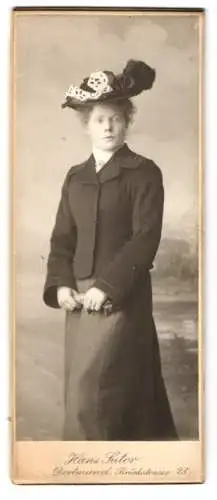 Fotografie Hans Sutor, Dortmund, Brückstrasse 28, Frau in eleganter Garderobe