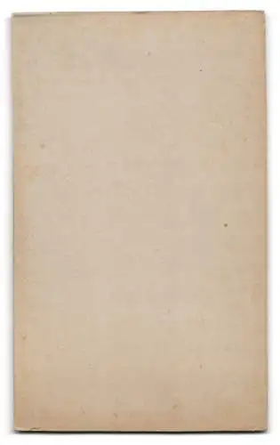 Fotografie Hermann Weeck, Dortmund, Porträt zweier Damen in eleganter Kleidung