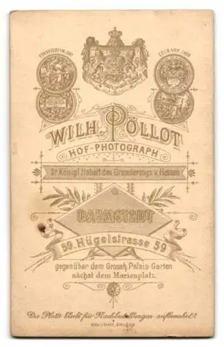 Fotografie Wilh. Pöllot, Darmstadt, Hügelstrasse 59, Porträt eines ernsthaften Herrn