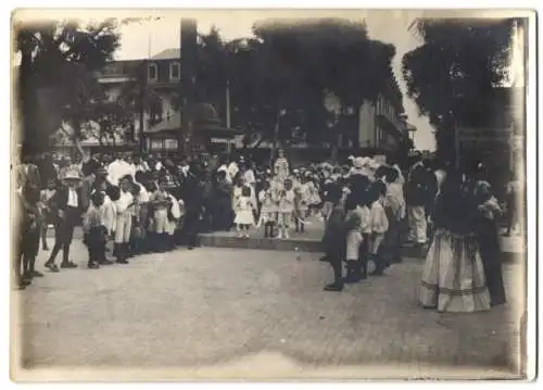 13 Fotografien Ansicht Panama-Stadt, Beerdigungsumzug mit Feuerwehrleuten, Unabhängigkeitsfeier 1909, Bau Panamakanal