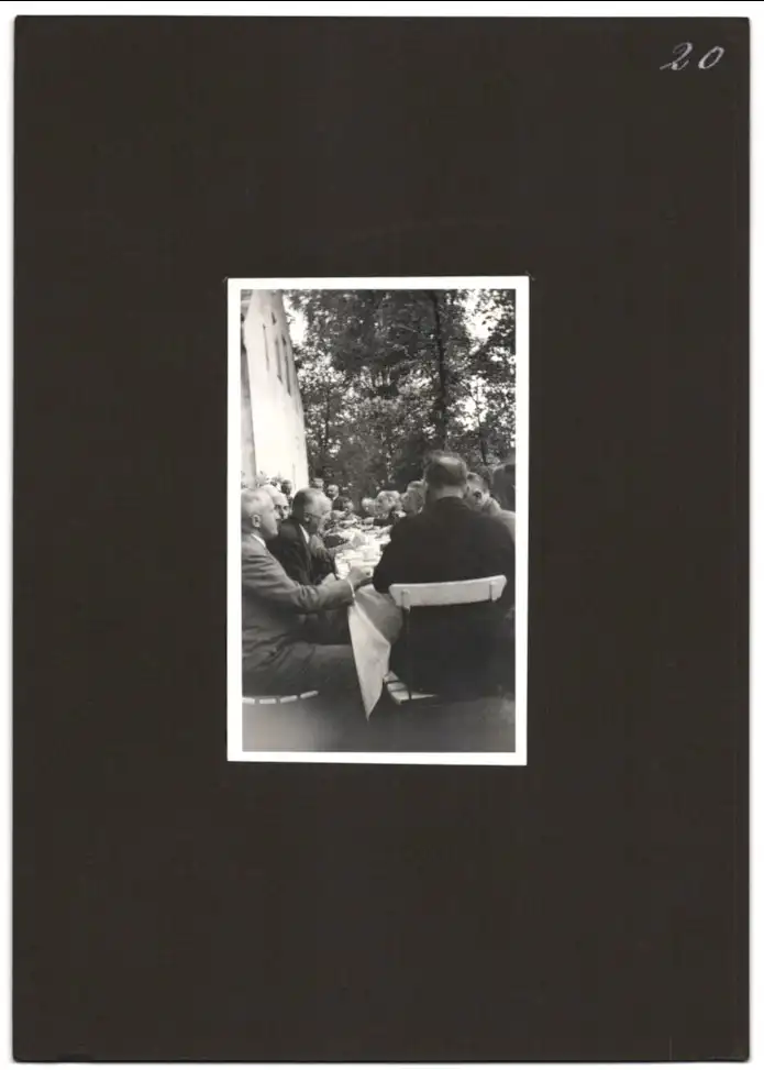 Fotoalbum mit 79 Fotografien Ansicht Hamburg-Uhlenhorst, Schullandheim Uhlenhorst, Bau des Hauses, Einweihung, Mädchen 34