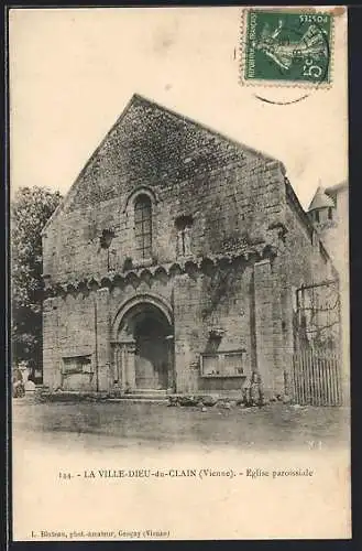 AK La Villedieu-du-Clain, Église paroissiale