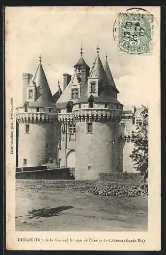 AK Dissais, Donjon de l`Entrée du Château, facade Est