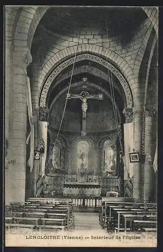 AK Lencloître, Intérieur de l`église