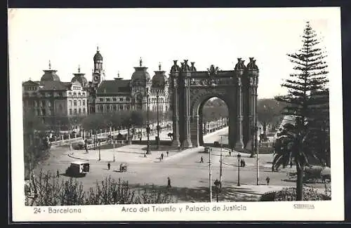 AK Barcelona, Arco del Triunfo y palacio de justicia