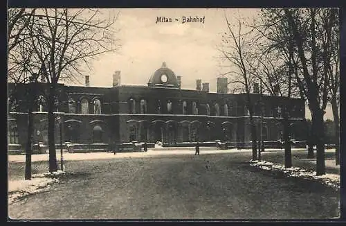 AK Mitau, Bahnhof mit Vorplatz