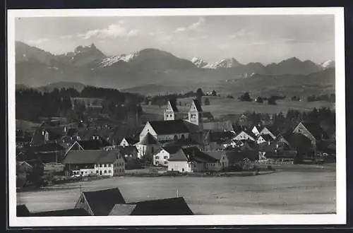 AK Steingaden / Obb., Ortspanorama mit Gebirge