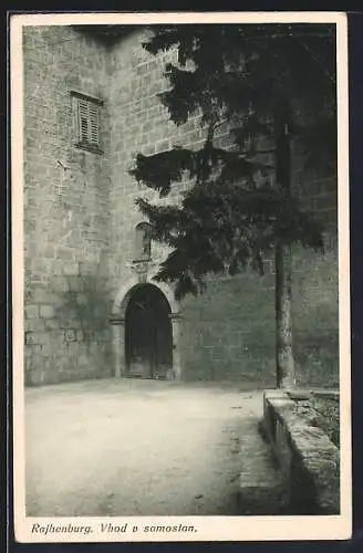 AK Rajhenburg, N.-D. de la Délivrance, Entrée intérieure