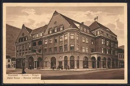 AK Kronstadt, Hotel Krone mit Café und Strassenpartie