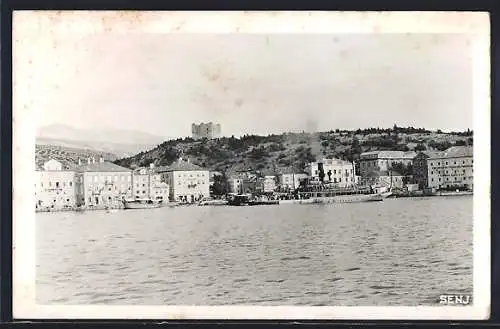 AK Senj, Panorama vom Wasser aus