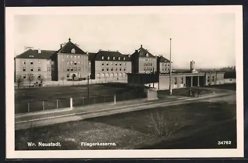 AK Wr. Neustadt, Die Fliegerkaserne