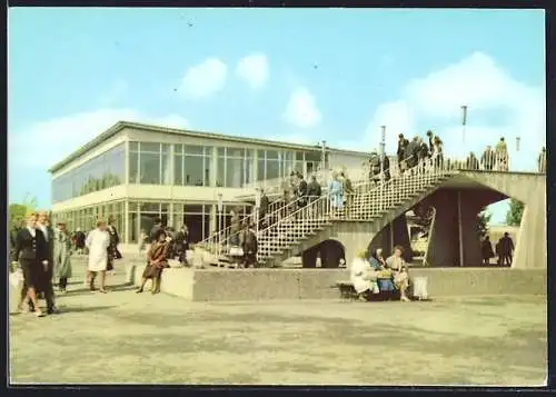 AK Erfurt, Internationale Gartenbauausstellung der DDR, Rendevouzbrücke mit Hauptgaststätte