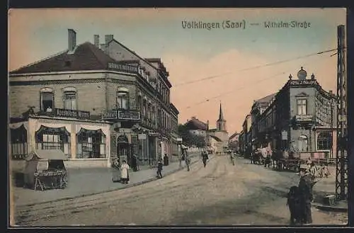 AK Völklingen /Saar, Wilhelmstrasse mit Hotel Fritz Gapp