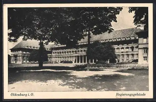 AK Oldenburg i. O., Partie am Regierungsgebäude