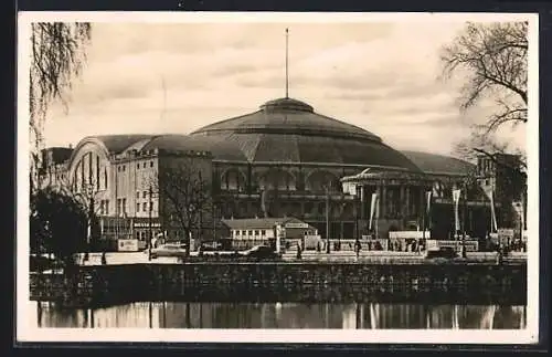 AK Frankfurt-Westend, Blick auf die Festhalle