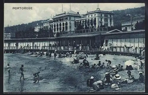 AK Portorose, Badegäste im Strandbad