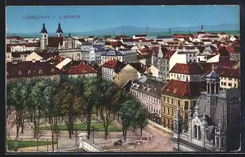 AK Ljubljana / Laibach, Parkanlagen, Blick über die Dächer der Stadt