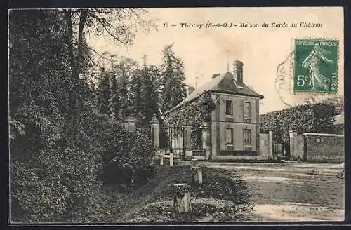 AK Thoiry /S.-et-O., Maison d Garde du Château