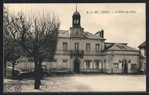 AK Triel, L`Hôtel de Ville