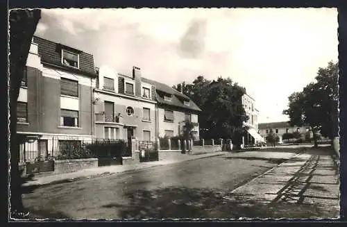 AK Mirecourt /Vosges, Avenue Foch