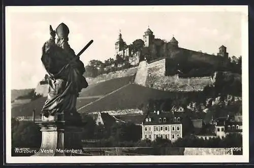 AK Würzburg, Veste Marienberg mit Standbild