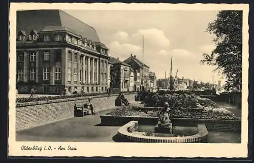 AK Oldenburg i. O., Partie am Stau mit Parkanlage