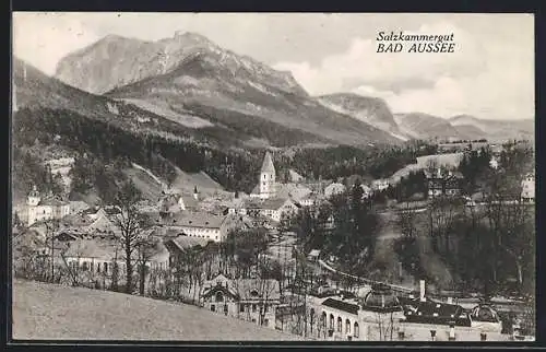 AK Bad Aussee /Salzkammergut, Teilansicht mit Bergen