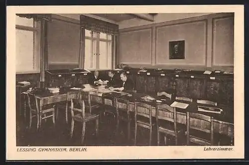 AK Berlin-Wedding, Lessing Gymnasium, Pankstrasse 18-19, Lehrerzimmer Innenansicht