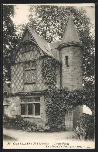 AK Chatellerault, Jardin Public, La Maison du Garde, côté est