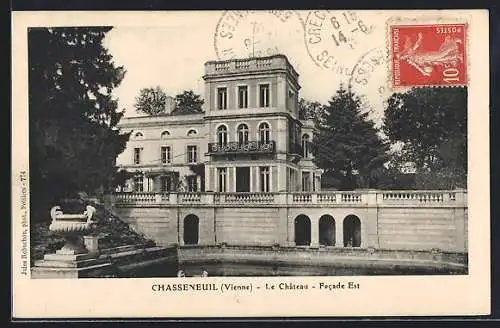 AK Chasseneuil, Le Château, Facade Est