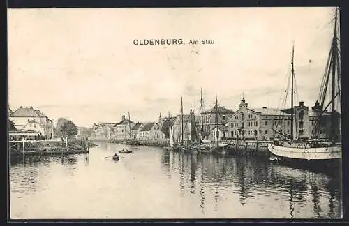 AK Oldenburg / O., Am Stau mit Segelbooten