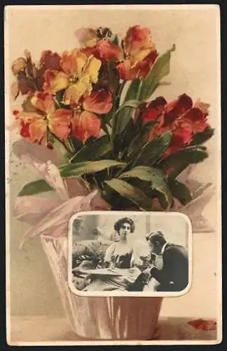 Foto-Collage-AK Herr kniet vor sitzender Dame, Passepartout mit Blumenstrauss