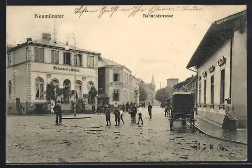 AK Neumünster, Bahnhof`s-Hotel an der Bahnhofstrasse