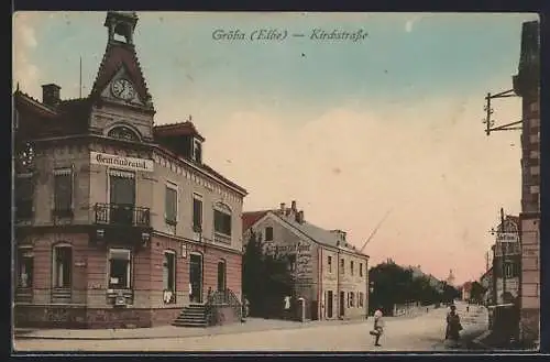 AK Gröba / Elbe, Kirchstrasse mit Gasthaus zum Anker und Gemeindeamt