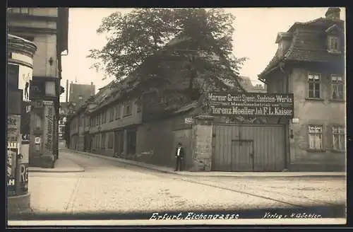 Foto-AK Erfurt, Eichengasse Ecke Regierungsstrasse, Reklame für Marmor-Werke Florenz Moeller, Inh. F. L. Kaiser