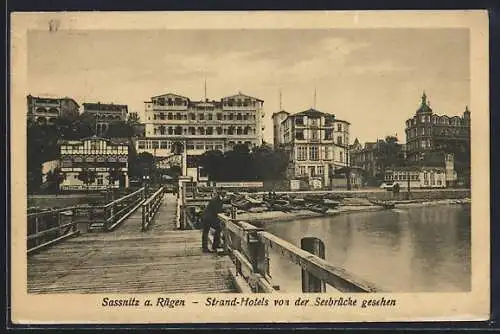 AK Sassnitz /Rügen, Strand-Hotels von der Seebrücke aus