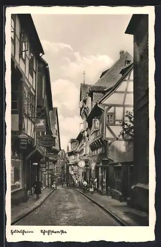 AK Hildesheim, Schulstrasse mit Gasthof zum weissen Ross und Schneiderei Luthardt