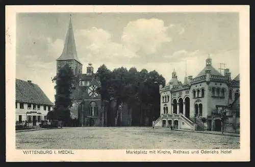 AK Wittenburg i. Meckl., Marktplatz mit Kirche, Rathaus und Oderichs Hotel