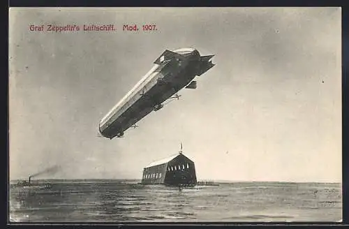 AK Graf Zeppelin`s Ludtschiff Modell 1907 über dem Hangar