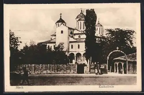 AK Nisch, Blick zum Eingang der Kathedrale