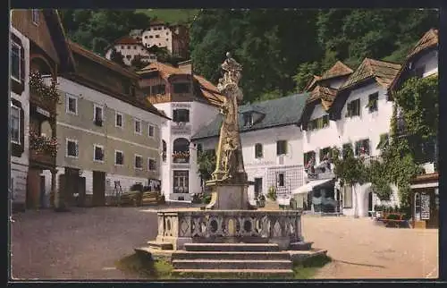 AK Hallstatt /Salzkammergut, Marktplatz mit Brunnen