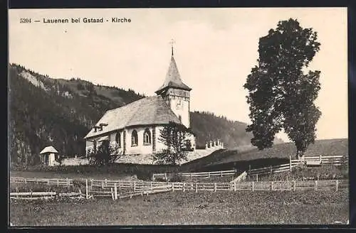 AK Lauenen bei Gstaad, Kirche mit Umgebung