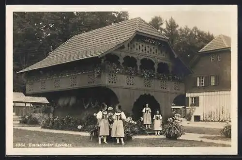 AK Bern, Schweizerische Ausstellung für Frauenarbeit 1928, Emmentaler Speicher, Trachten