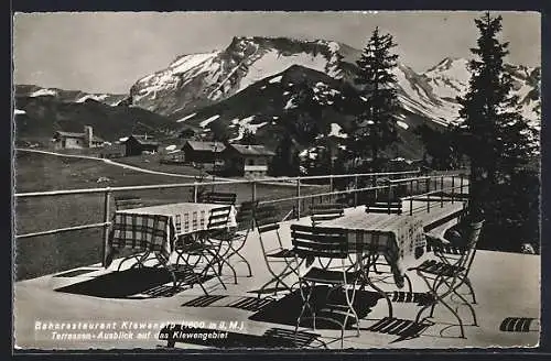 AK Beckenried, Bahnrestaurant Klewenalp, Terrassen-Ausblick auf den Ort