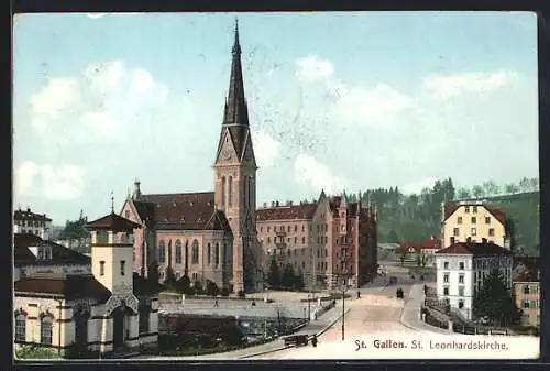 AK St. Gallen, St. Leonhardskirche im Stadtbild